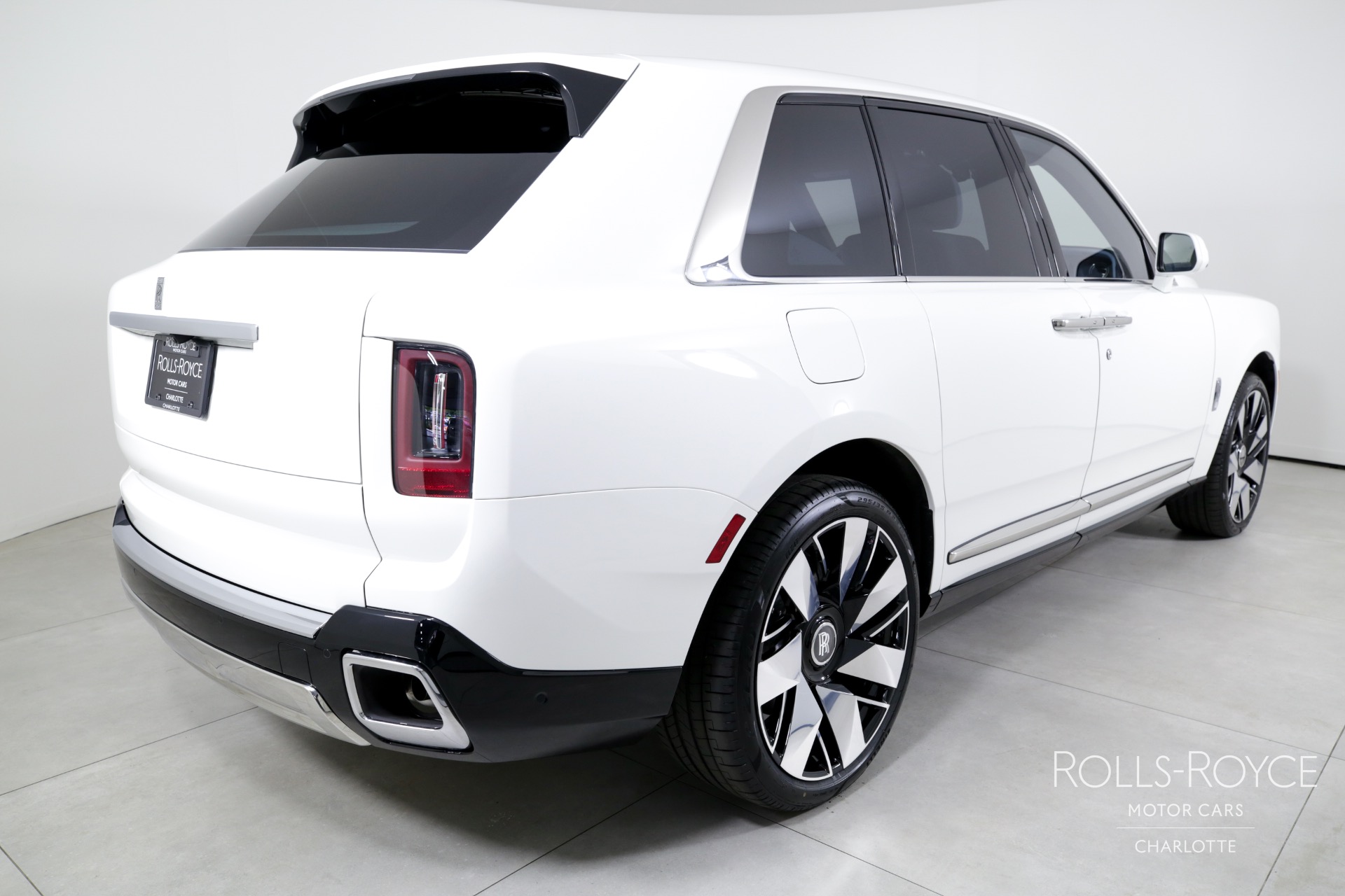 New 2025 Rolls-Royce Cullinan | Charlotte, NC