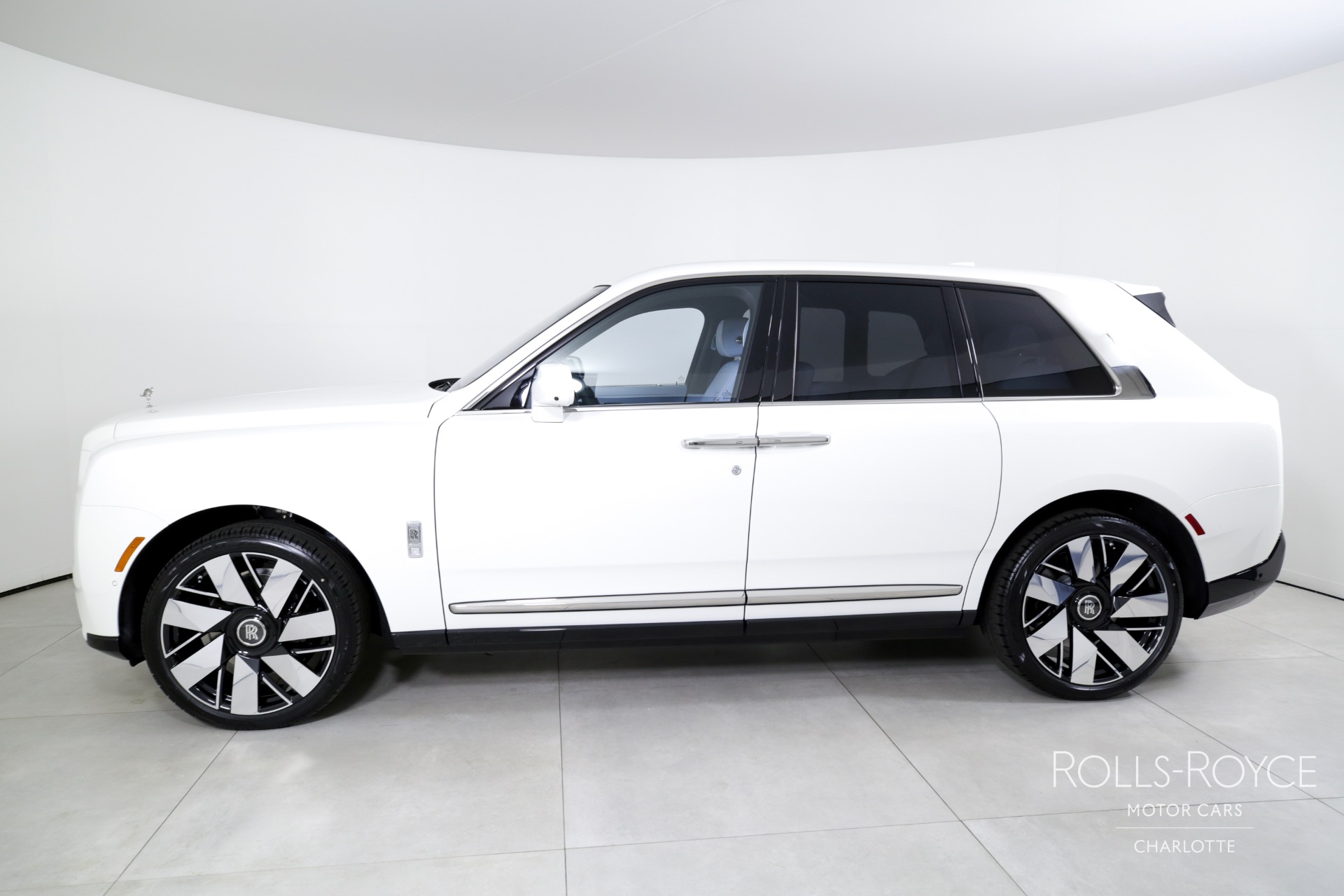 New 2025 Rolls-Royce Cullinan | Charlotte, NC