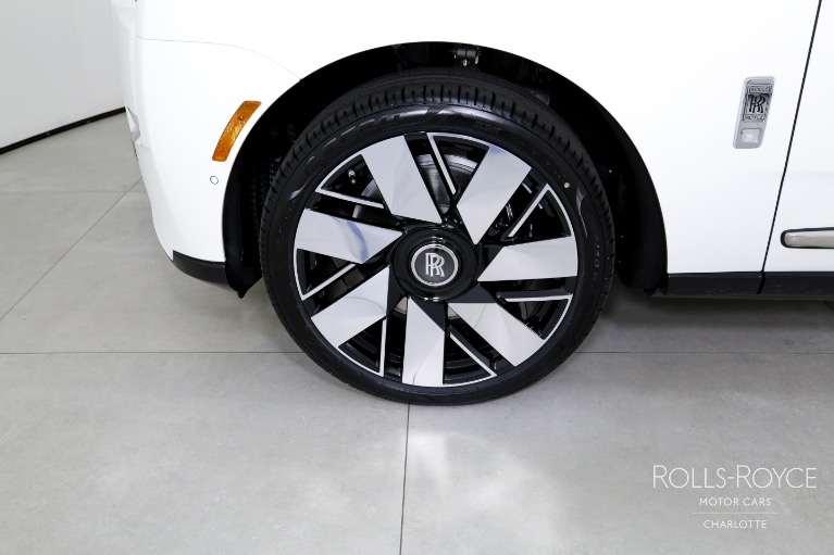 New-2025-Rolls-Royce-Cullinan