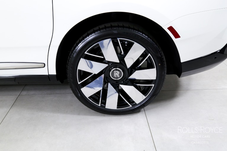 New-2025-Rolls-Royce-Cullinan