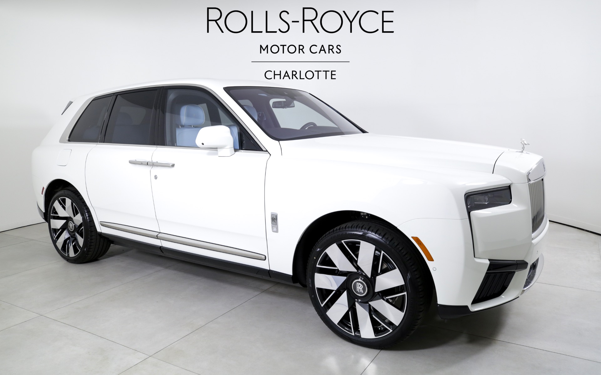 New 2025 Rolls-Royce Cullinan | Charlotte, NC