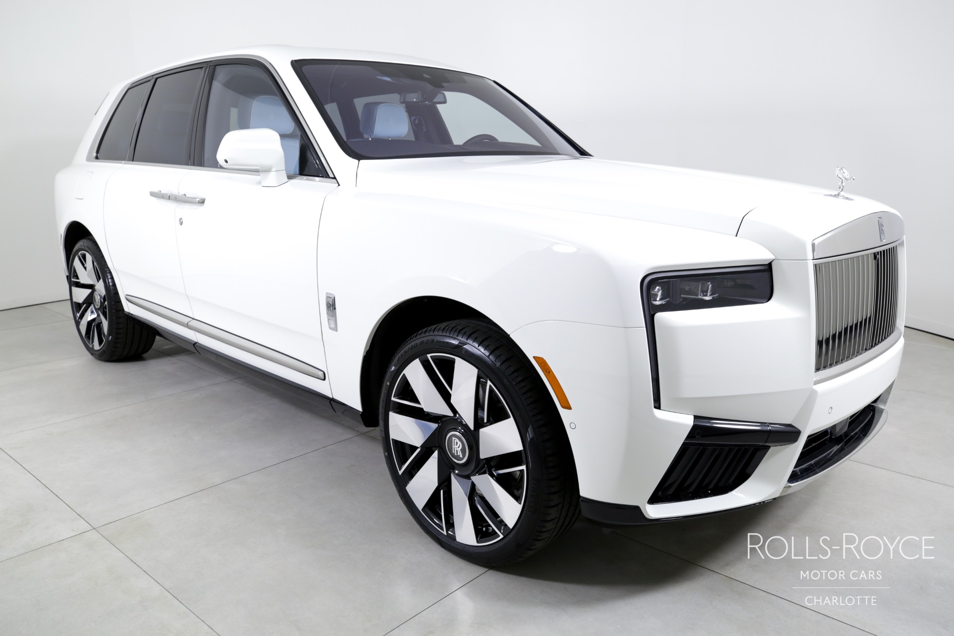 New 2025 Rolls-Royce Cullinan | Charlotte, NC
