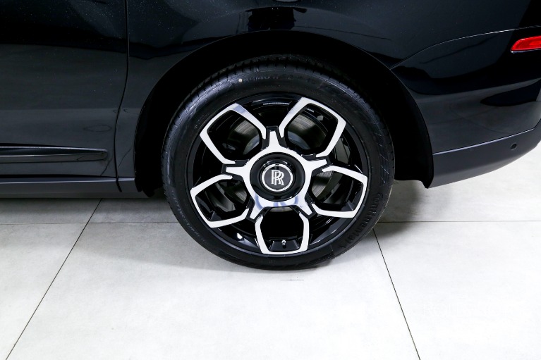 Used-2024-Rolls-Royce-Black-Badge-Cullinan