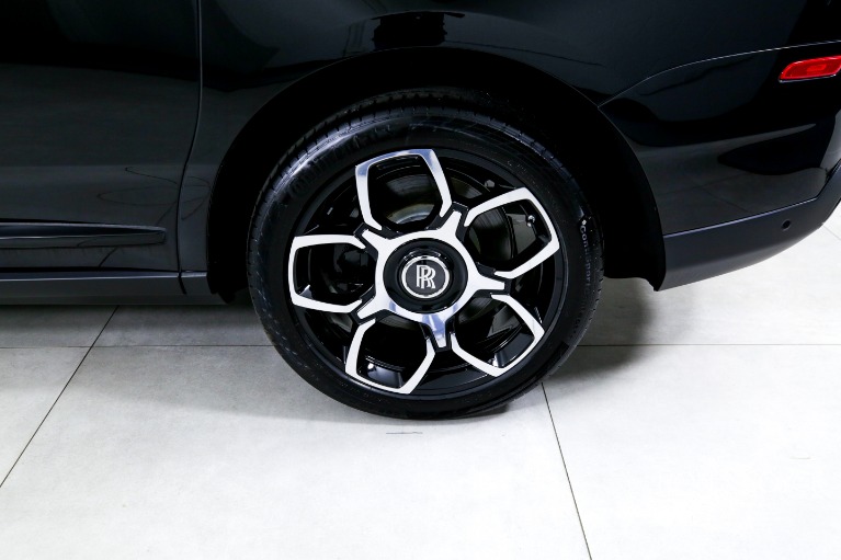 Used-2024-Rolls-Royce-Black-Badge-Cullinan