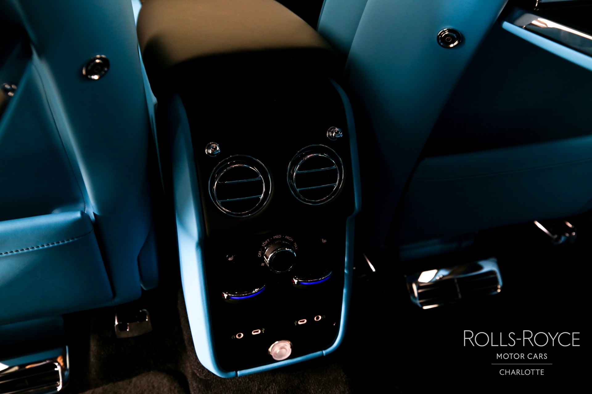 New 2025 Rolls-Royce Cullinan | Charlotte, NC