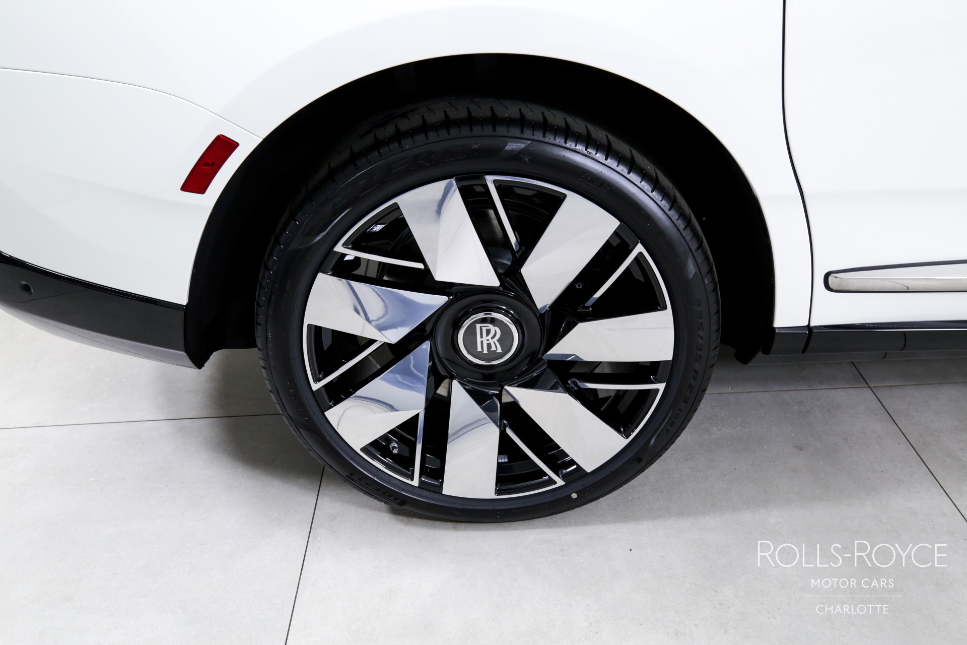 New 2025 Rolls-Royce Cullinan | Charlotte, NC