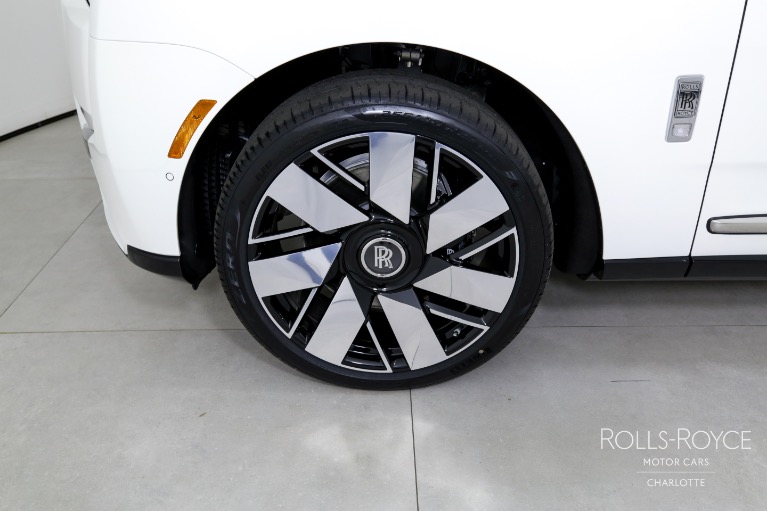 New-2025-Rolls-Royce-Cullinan