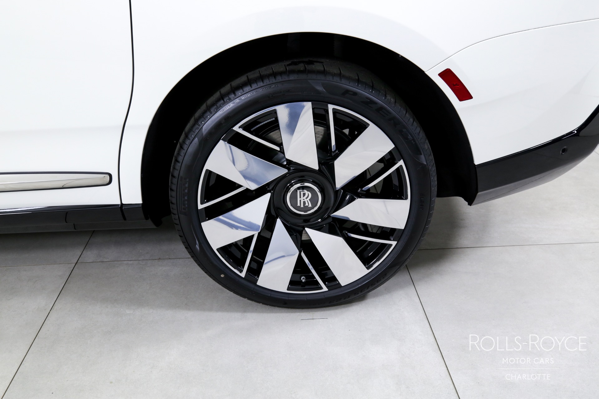 New 2025 Rolls-Royce Cullinan | Charlotte, NC