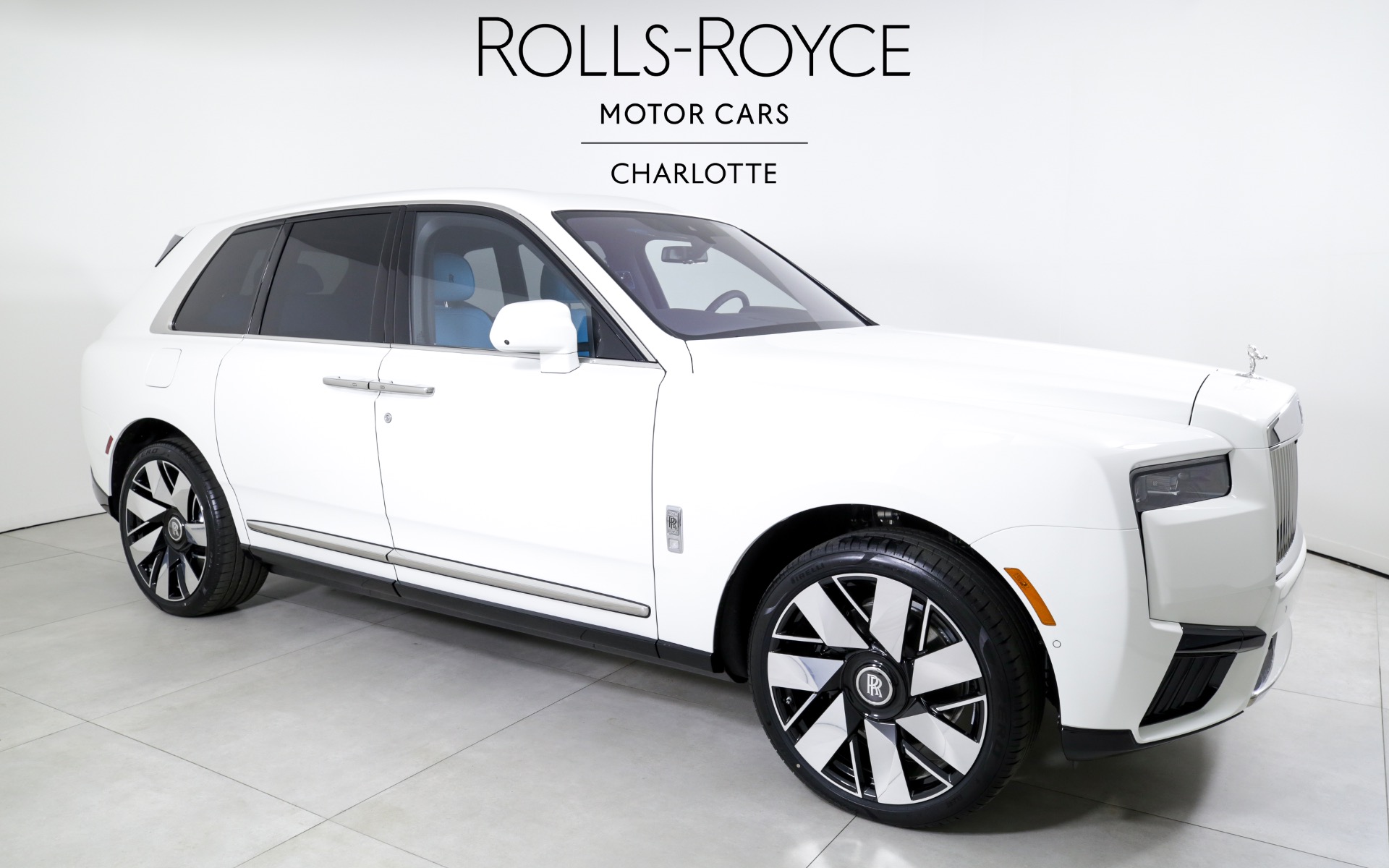 New 2025 Rolls-Royce Cullinan | Charlotte, NC