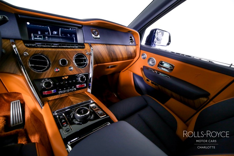 Used-2024-Rolls-Royce-Cullinan