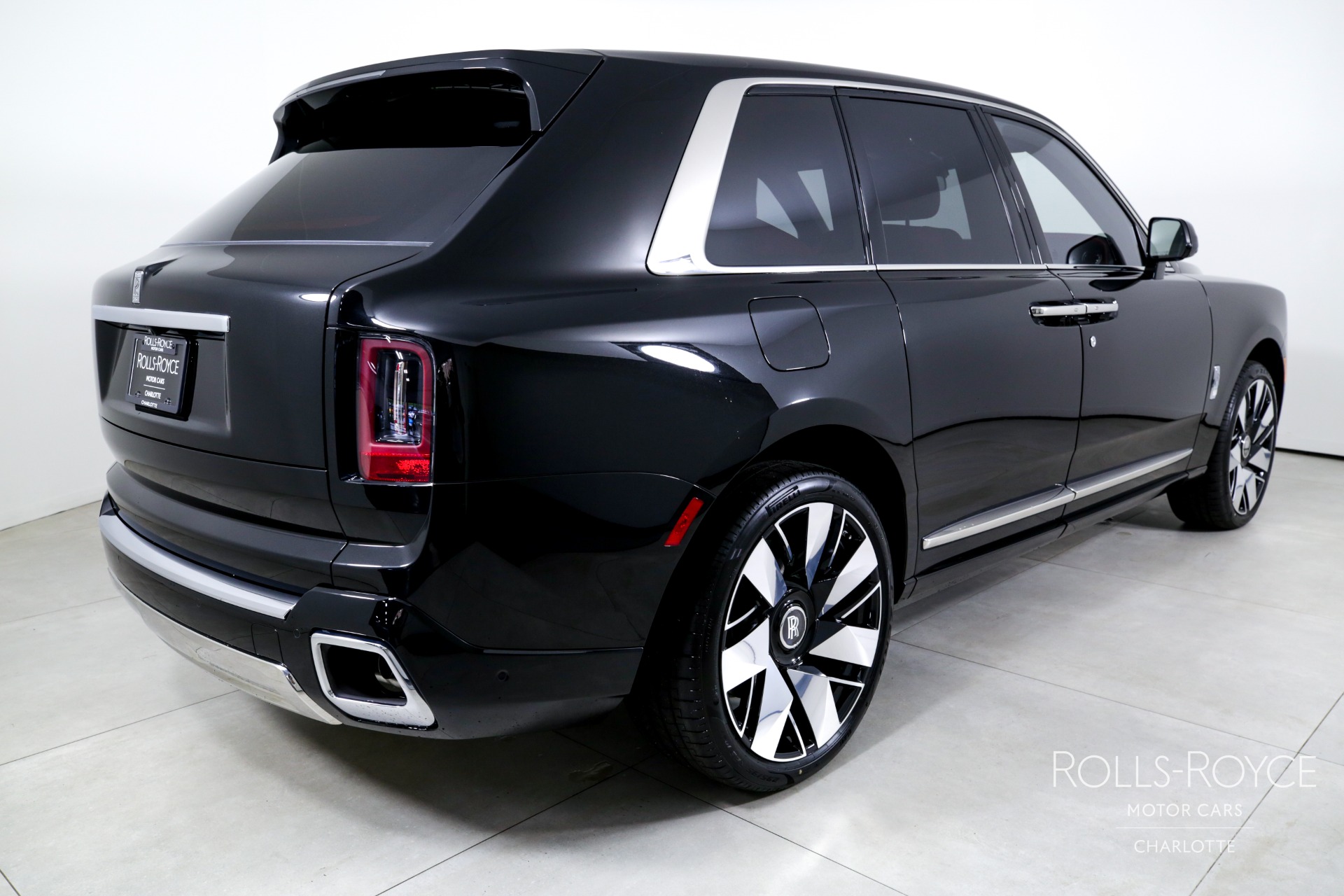 New 2025 Rolls-Royce Cullinan | Charlotte, NC