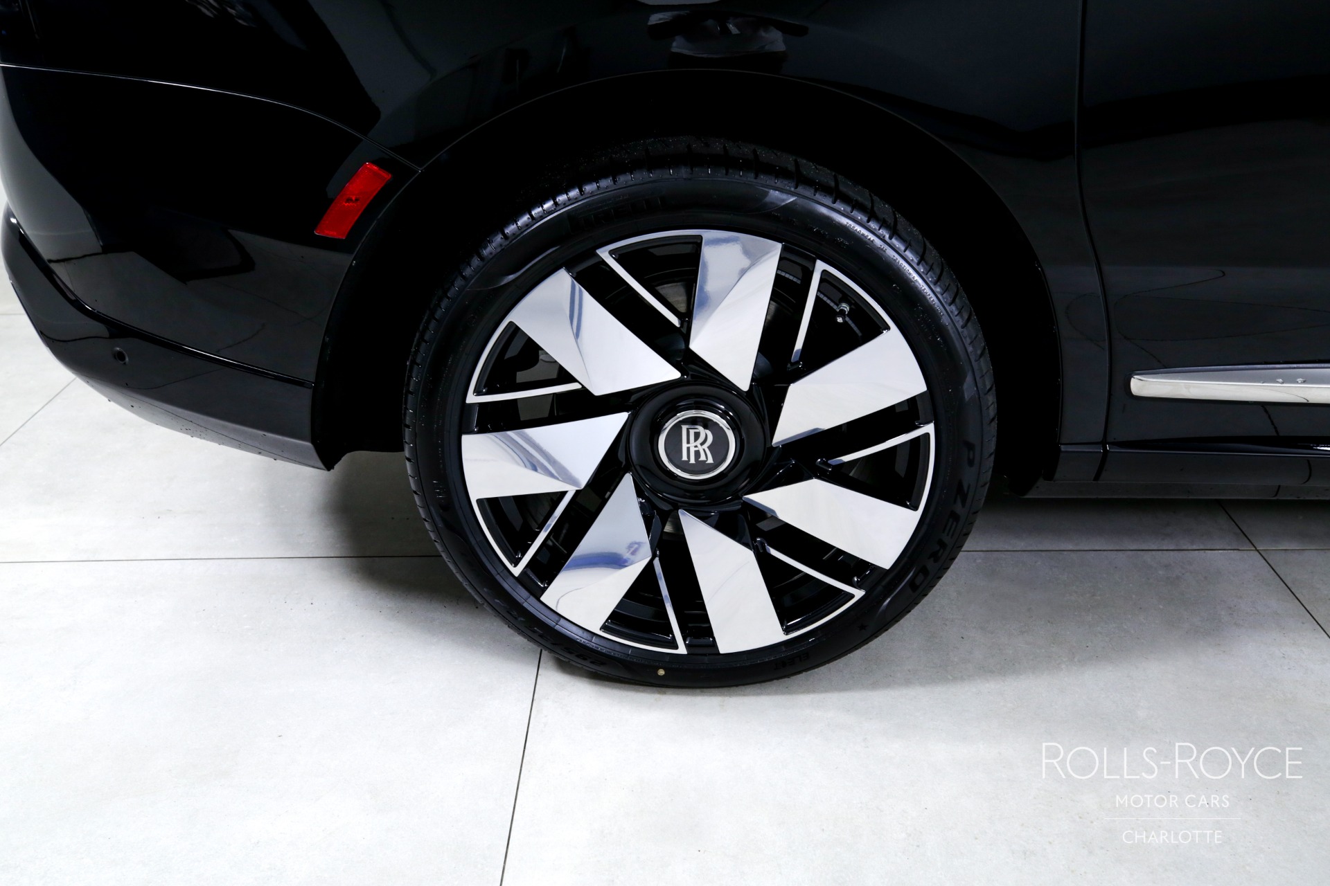 New 2025 Rolls-Royce Cullinan | Charlotte, NC