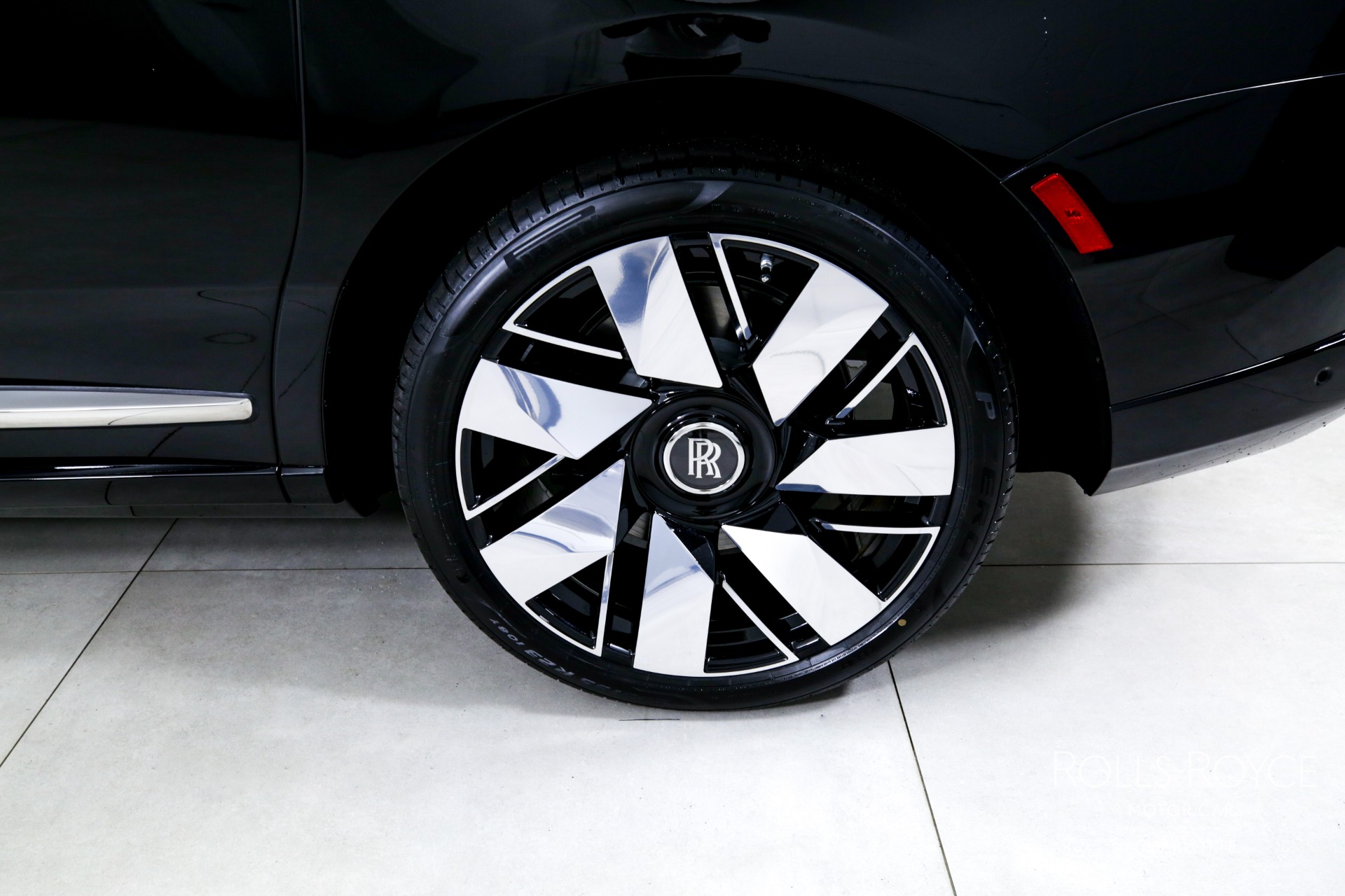 New 2025 Rolls-Royce Cullinan | Charlotte, NC