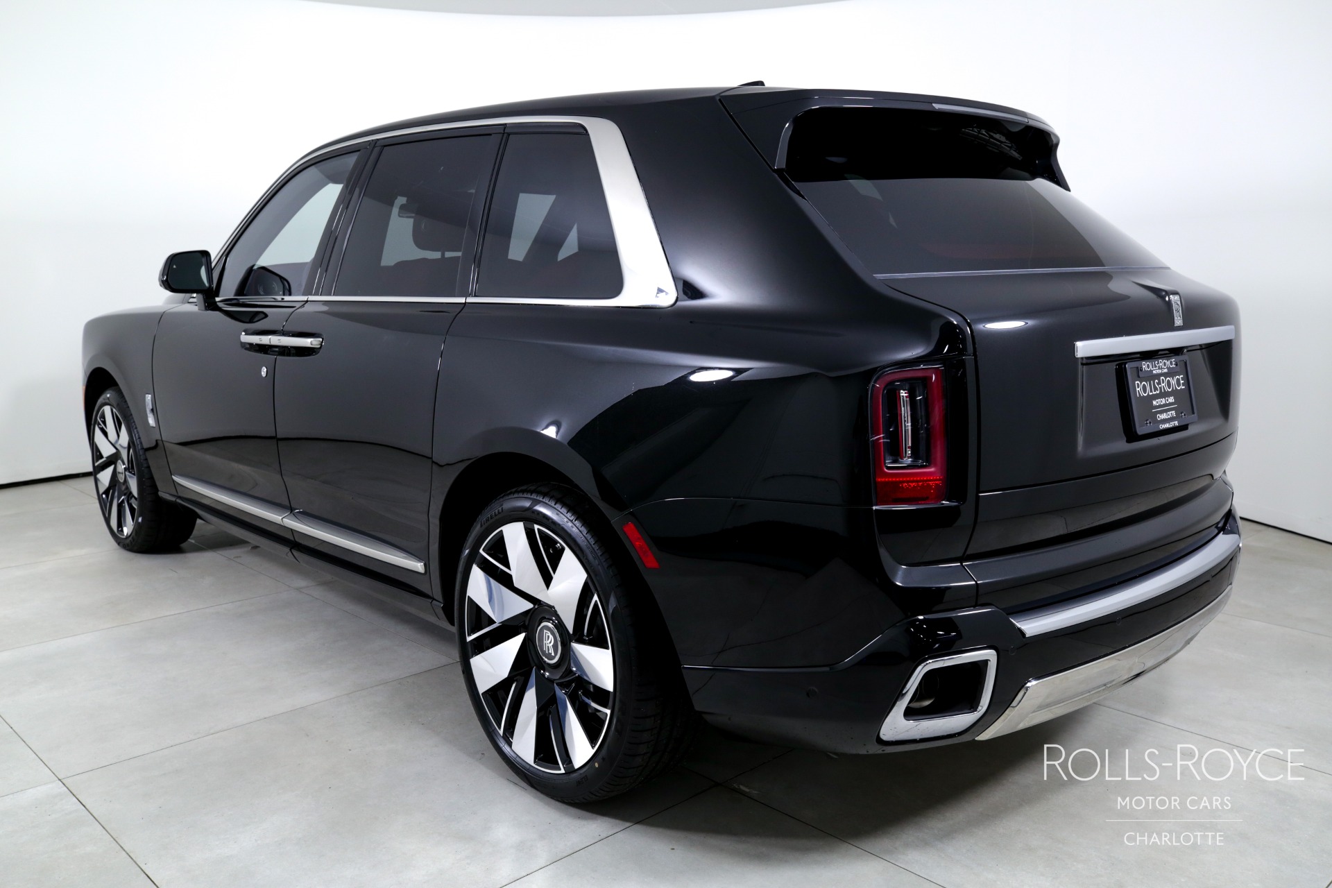 New 2025 Rolls-Royce Cullinan | Charlotte, NC