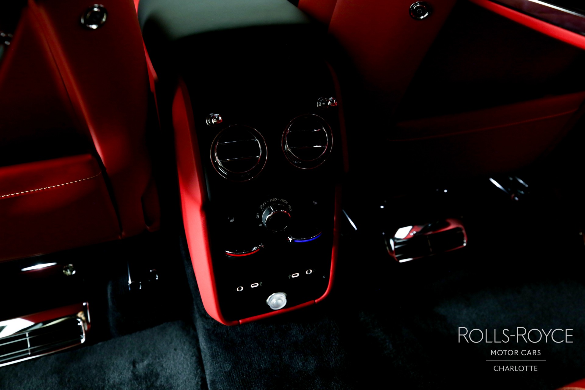 New 2025 Rolls-Royce Black Badge Cullinan  | Charlotte, NC