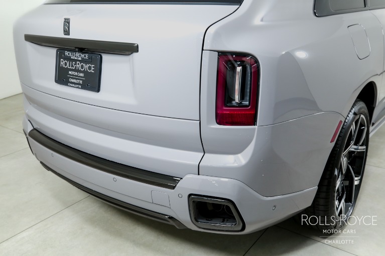 New-2025-Rolls-Royce-Black-Badge-Cullinan