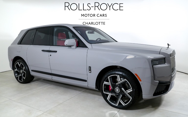 New-2025-Rolls-Royce-Black-Badge-Cullinan