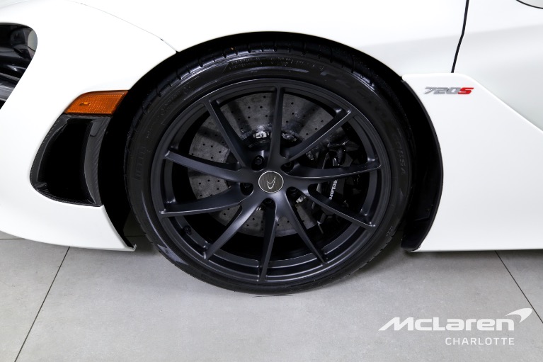 Used-2021-McLaren-720S-Spider-Performance