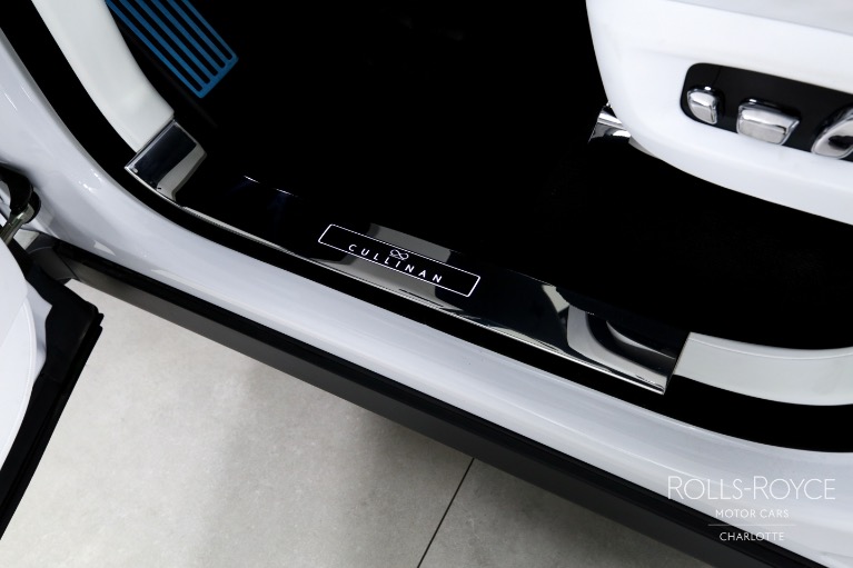 Used-2024-Rolls-Royce-Black-Badge-Cullinan