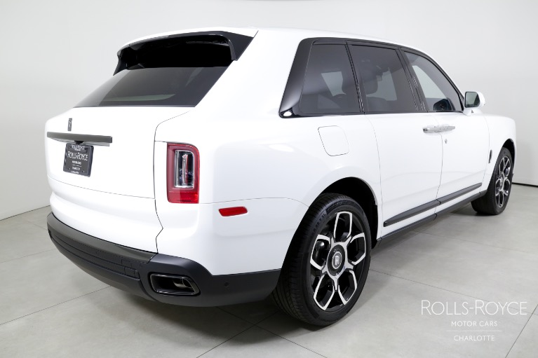 Used-2024-Rolls-Royce-Black-Badge-Cullinan