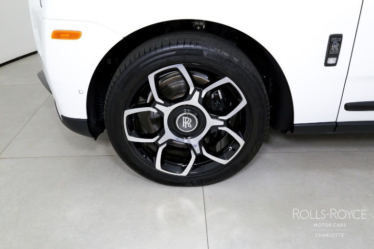 Used-2024-Rolls-Royce-Black-Badge-Cullinan