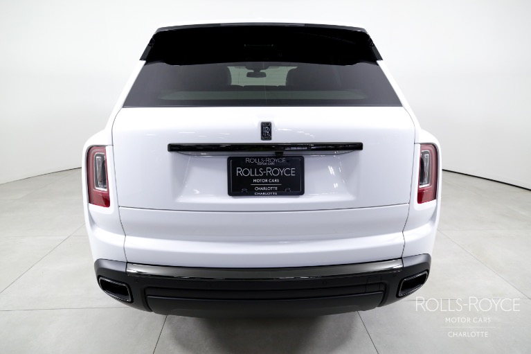 Used-2024-Rolls-Royce-Black-Badge-Cullinan