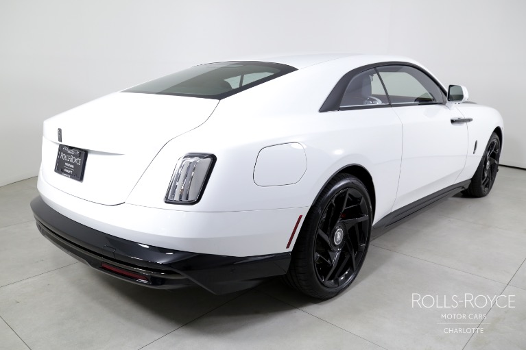Used-2025-Rolls-Royce-Black-Badge-Spectre