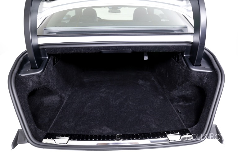 Used-2025-Rolls-Royce-Black-Badge-Spectre
