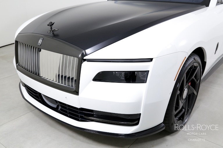 Used-2025-Rolls-Royce-Black-Badge-Spectre