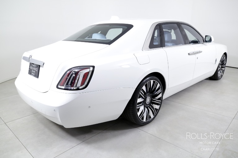 New-2025-Rolls-Royce-Ghost