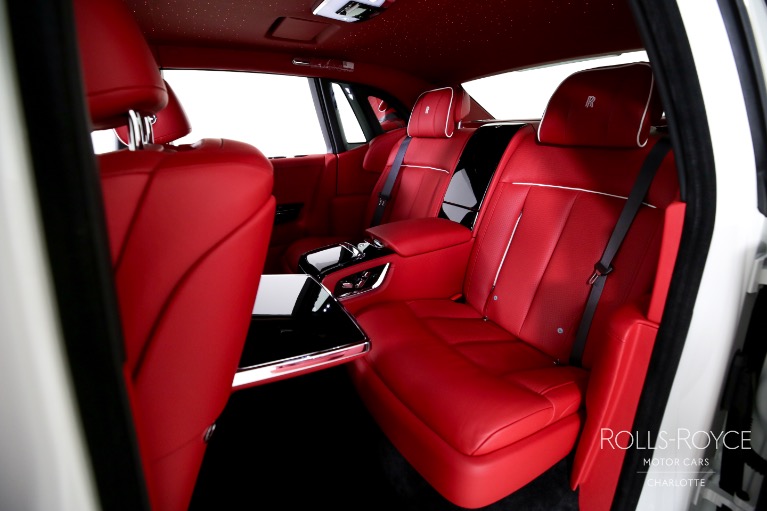 New-2025-Rolls-Royce-Phantom
