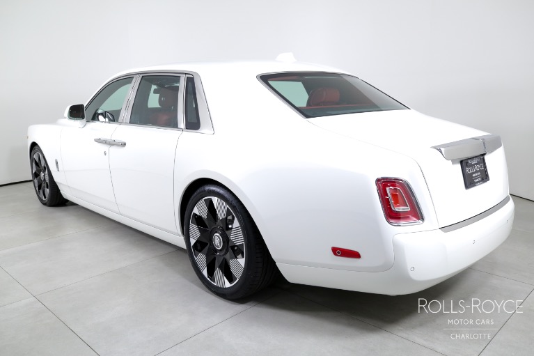 New-2025-Rolls-Royce-Phantom