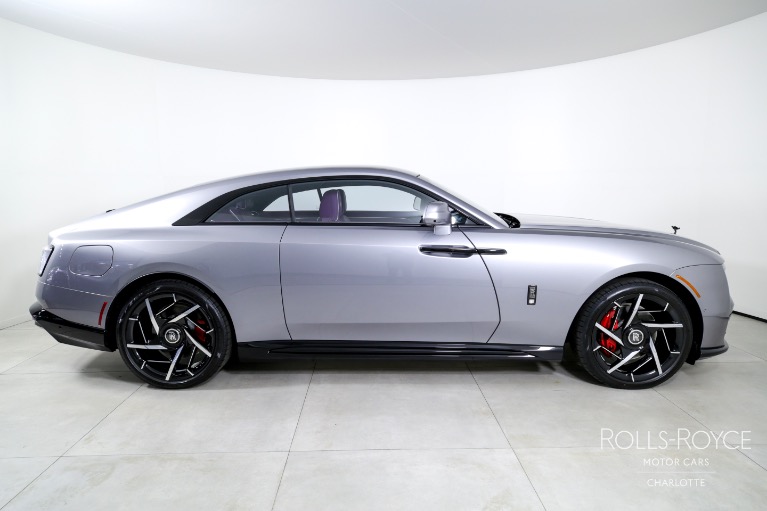 Used-2025-Rolls-Royce-Black-Badge-Spectre