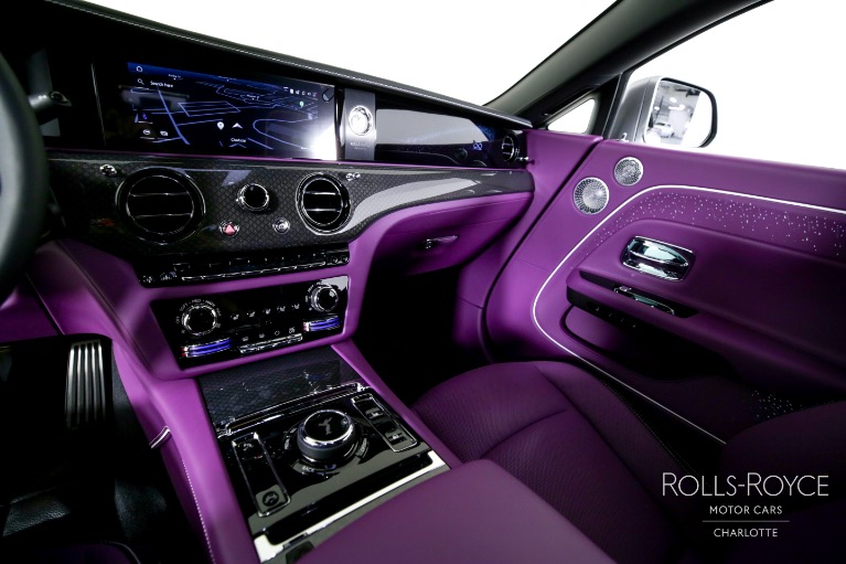 Used-2025-Rolls-Royce-Black-Badge-Spectre