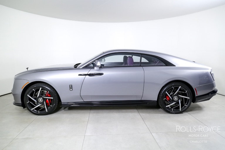 Used-2025-Rolls-Royce-Black-Badge-Spectre