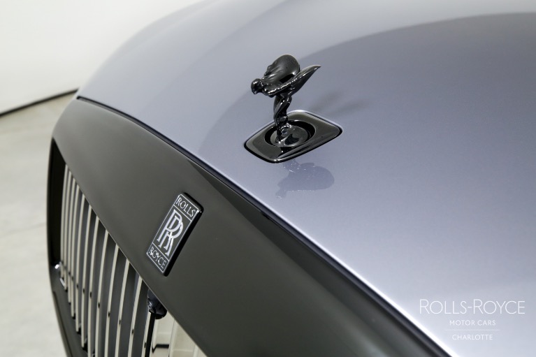 Used-2025-Rolls-Royce-Black-Badge-Spectre