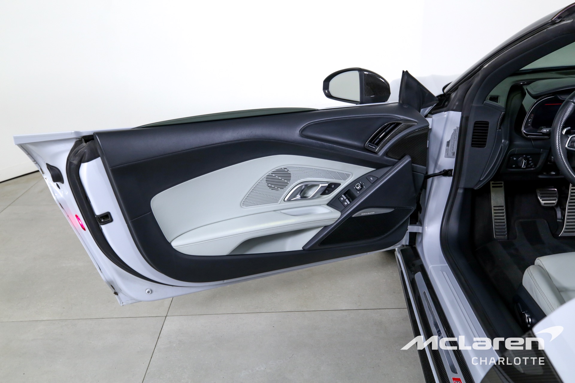 Used 2020 Audi R8 5.2 quattro V10 perform. Spyder | Charlotte, NC