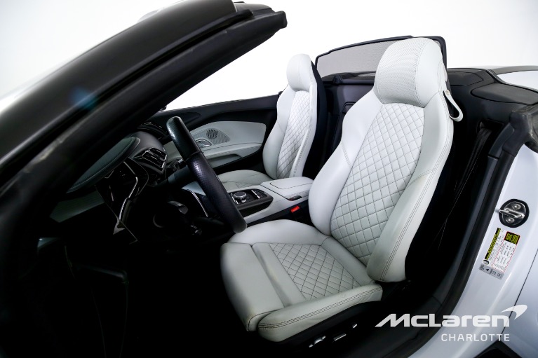 Used-2020-Audi-R8-52-quattro-V10-perform-Spyder
