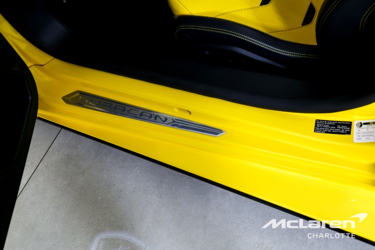 Used-2023-Lamborghini-Huracan-EVO-Spyder