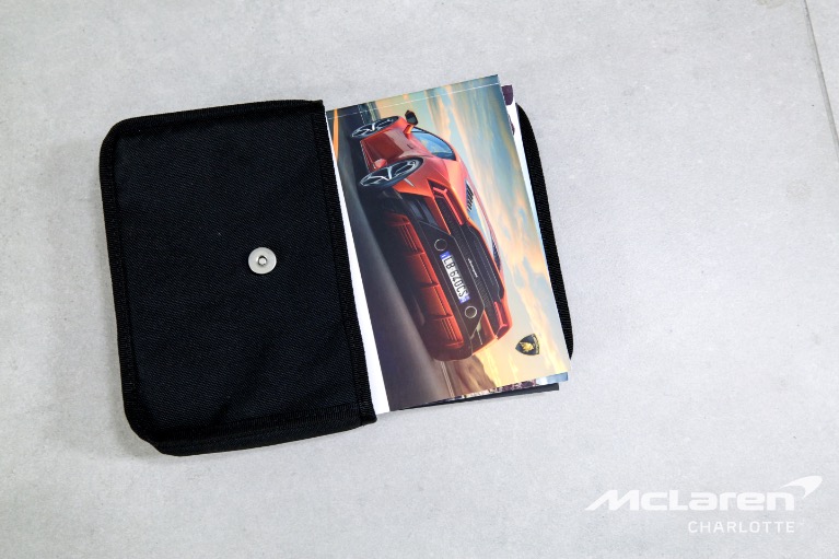 Used-2023-Lamborghini-Huracan-EVO-Spyder