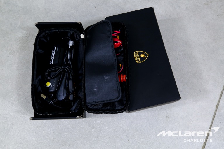 Used-2023-Lamborghini-Huracan-EVO-Spyder