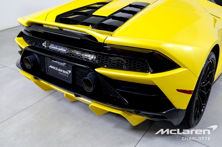 Used-2023-Lamborghini-Huracan-EVO-Spyder