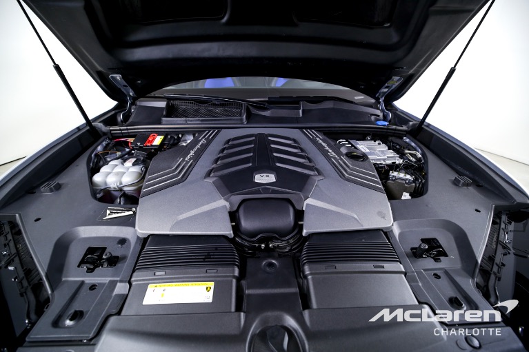 Used-2021-Lamborghini-Urus