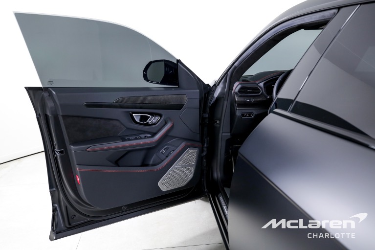 Used-2024-Lamborghini-Urus-S