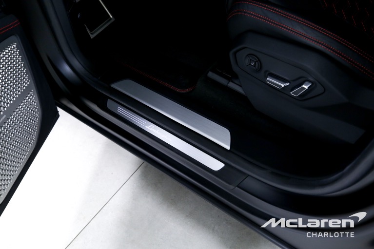 Used-2024-Lamborghini-Urus-S