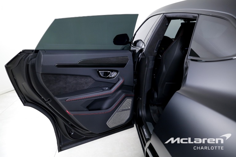 Used-2024-Lamborghini-Urus-S