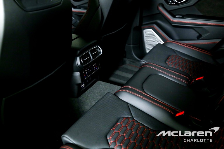Used-2024-Lamborghini-Urus-S