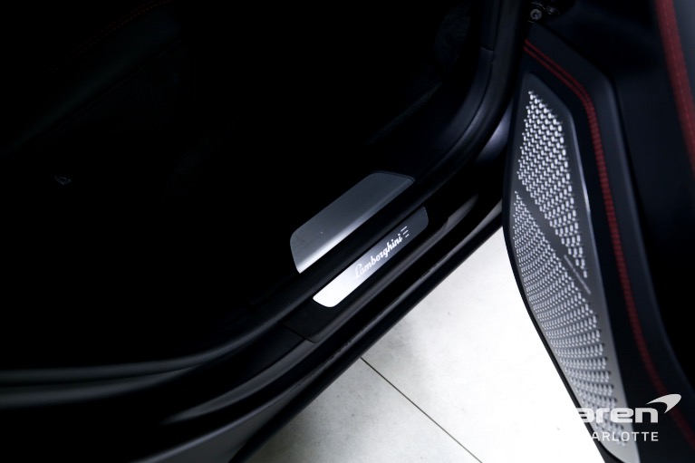 Used-2024-Lamborghini-Urus-S