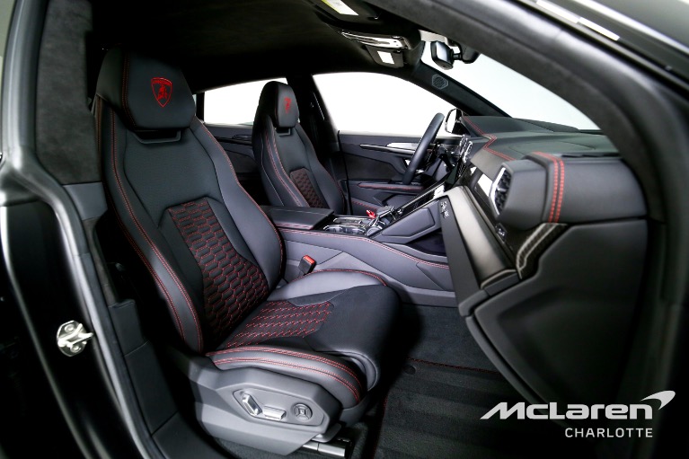 Used-2024-Lamborghini-Urus-S