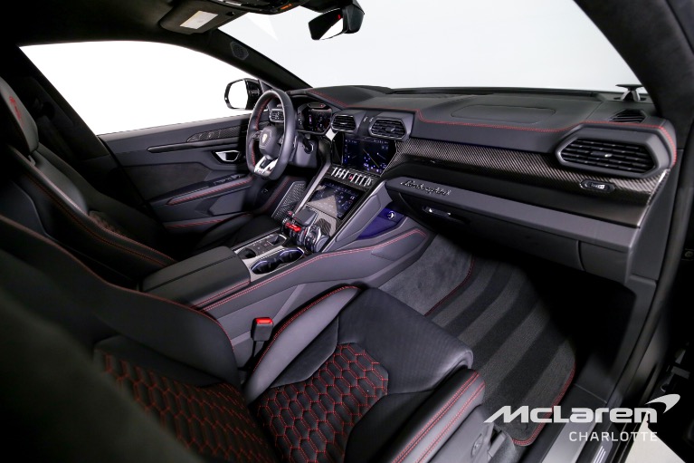 Used-2024-Lamborghini-Urus-S